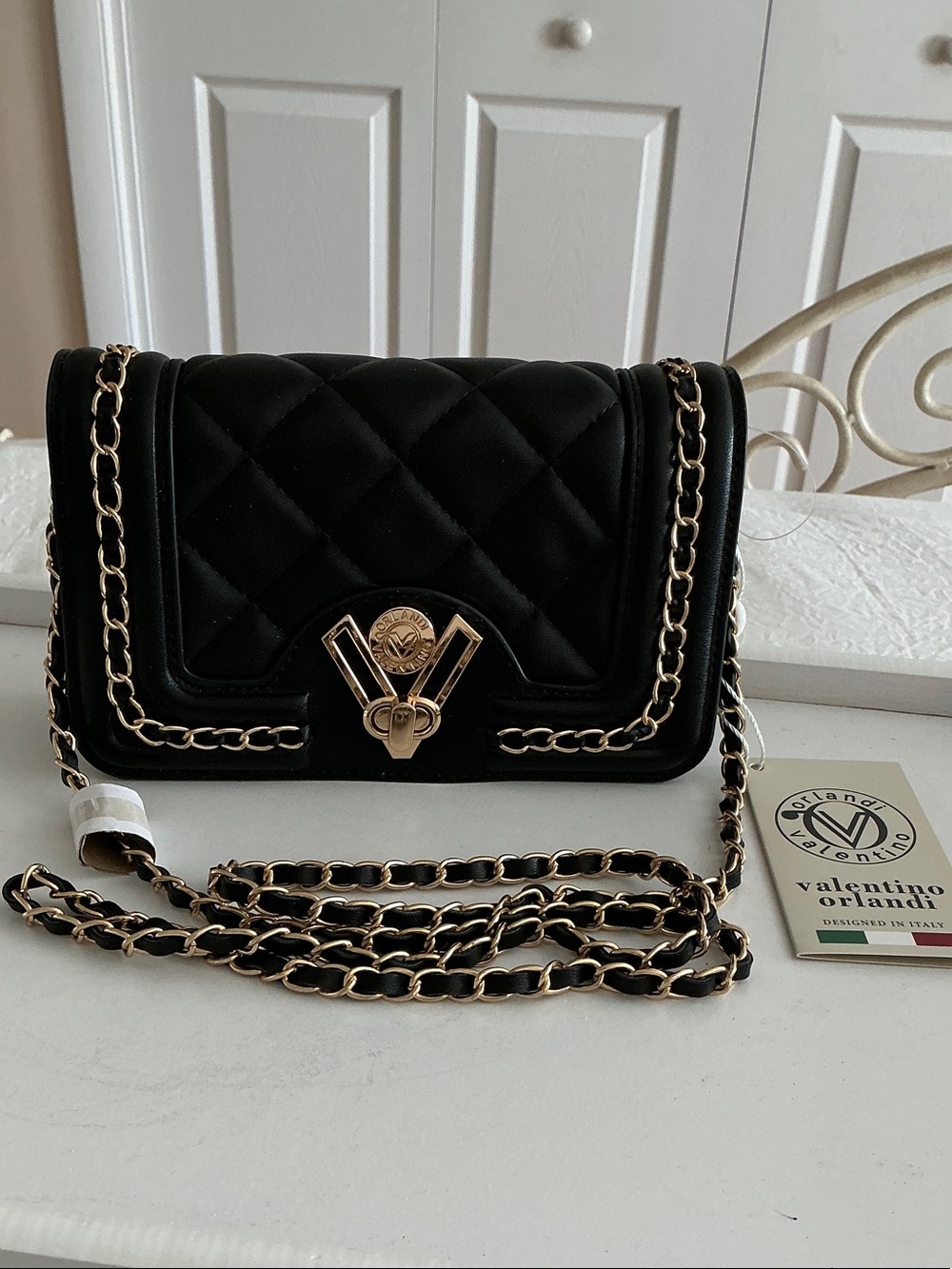 VALENTINO OLANDI ~NWT Black Quilted Crossbody with Gold Chain